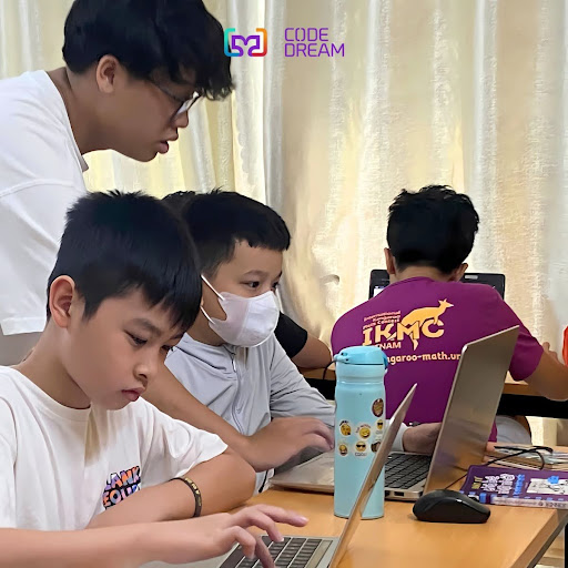 Đội ngũ Code Dream - Đồng hành cùng bạn chinh phục thế giới lập trình