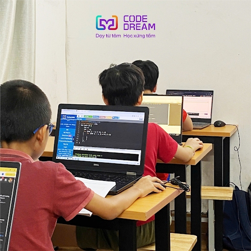 Tại sao cần tham gia khóa học lập trình cho học sinh cấp 3